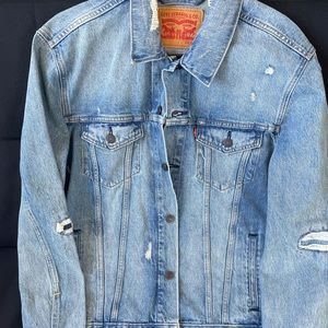 Levi’s distressed Jacket